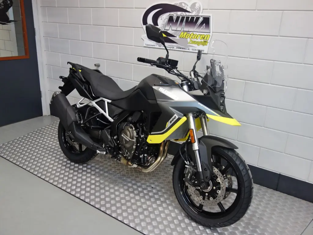 Nieuwe Suzuki V-Strom tour met 776cc motor uit 2025 bij NIWA Motoren