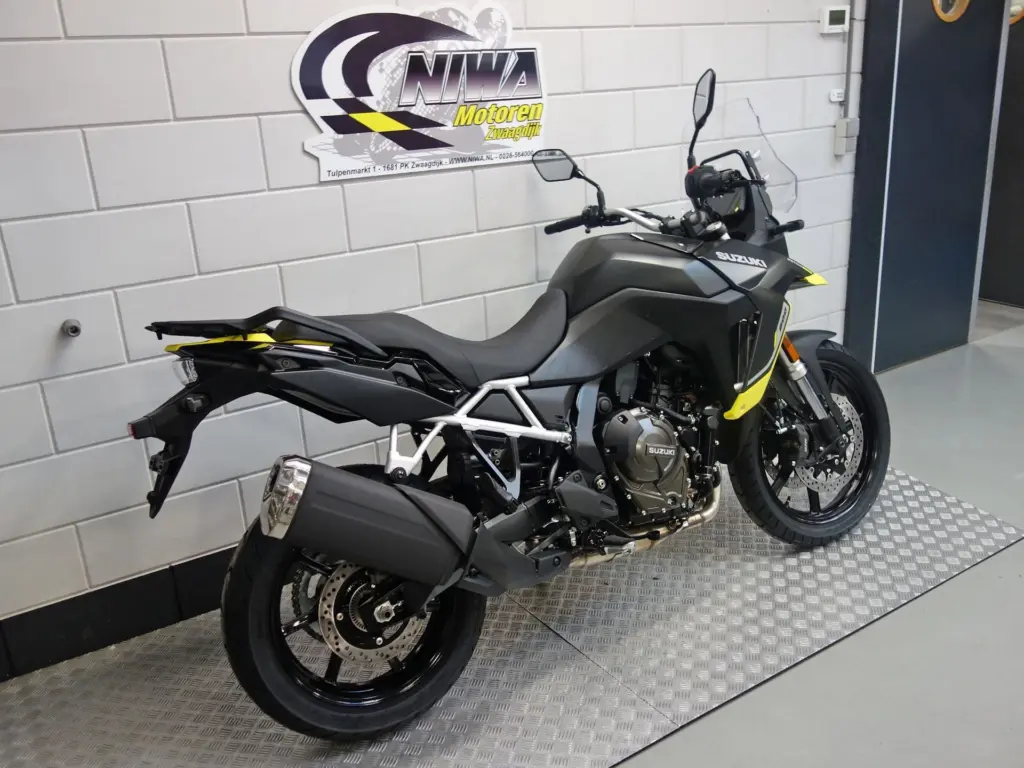 Nieuwe Suzuki V-Strom tour met 776cc motor uit 2025 bij NIWA Motoren