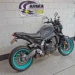 Gebruikte Yamaha MT 09 naked bike met 890cc motor uit 2023 bij NIWA Motoren