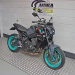 Gebruikte Yamaha MT 09 naked bike met 890cc motor uit 2023 bij NIWA Motoren
