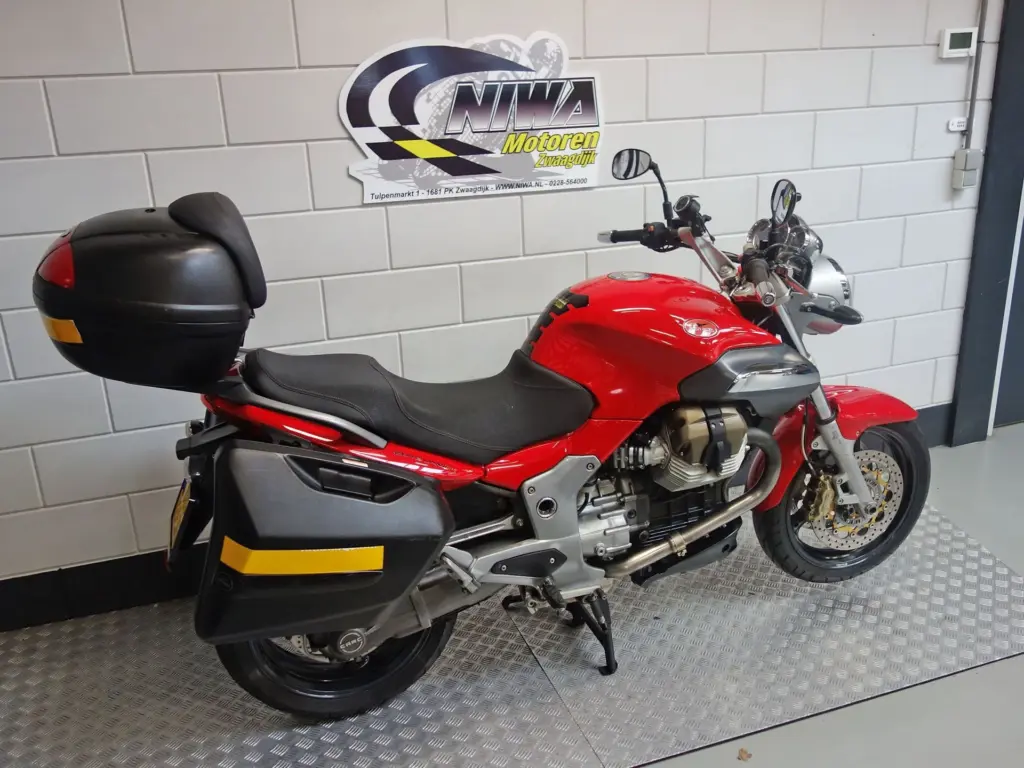 Gebruikte Moto Guzzi Breva tour met 1064cc motor uit 2007 bij NIWA Motoren