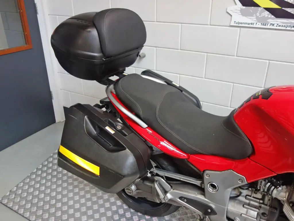 Gebruikte Moto Guzzi Breva tour met 1064cc motor uit 2007 bij NIWA Motoren