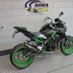 Gebruikte Kawasaki Z900 naked bike met 948cc motor uit 2024 bij NIWA Motoren