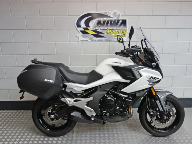 Gebruikte Honda NC 750 all-road met 745cc motor uit 2022 bij NIWA Motoren