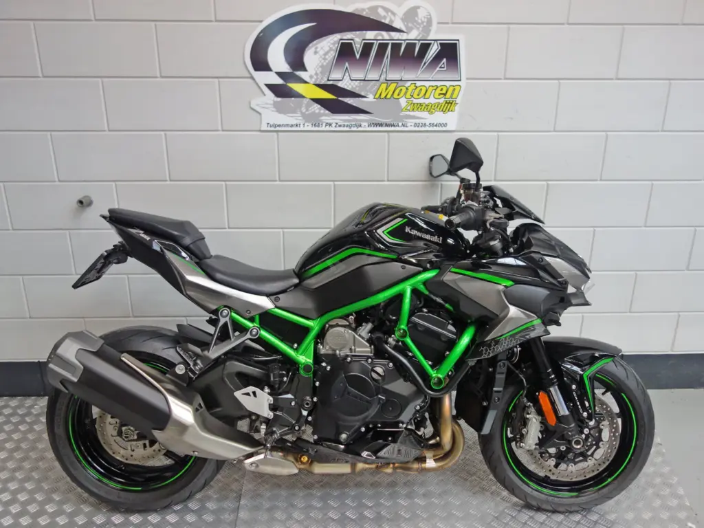 Gebruikte Kawasaki Z H2 tour met 998cc motor uit 2021 bij NIWA Motoren
