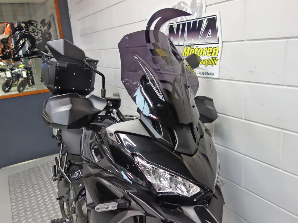 Gebruikte Kawasaki Versys 650 all-road met 649cc motor uit 2026 bij NIWA Motoren