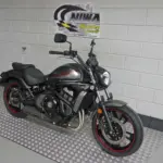Gebruikte Kawasaki Vulcan chopper met 649cc motor uit 2026 bij NIWA Motoren