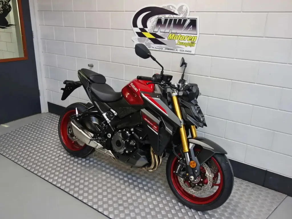 Gebruikte Suzuki GSX-S1000 tour met 999cc motor uit 2026 bij NIWA Motoren