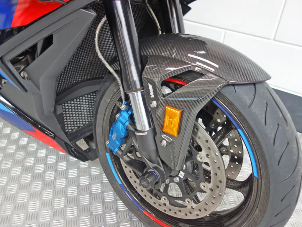 Gebruikte BMW M 1000 R naked bike met 999cc motor uit 2023 bij NIWA Motoren
