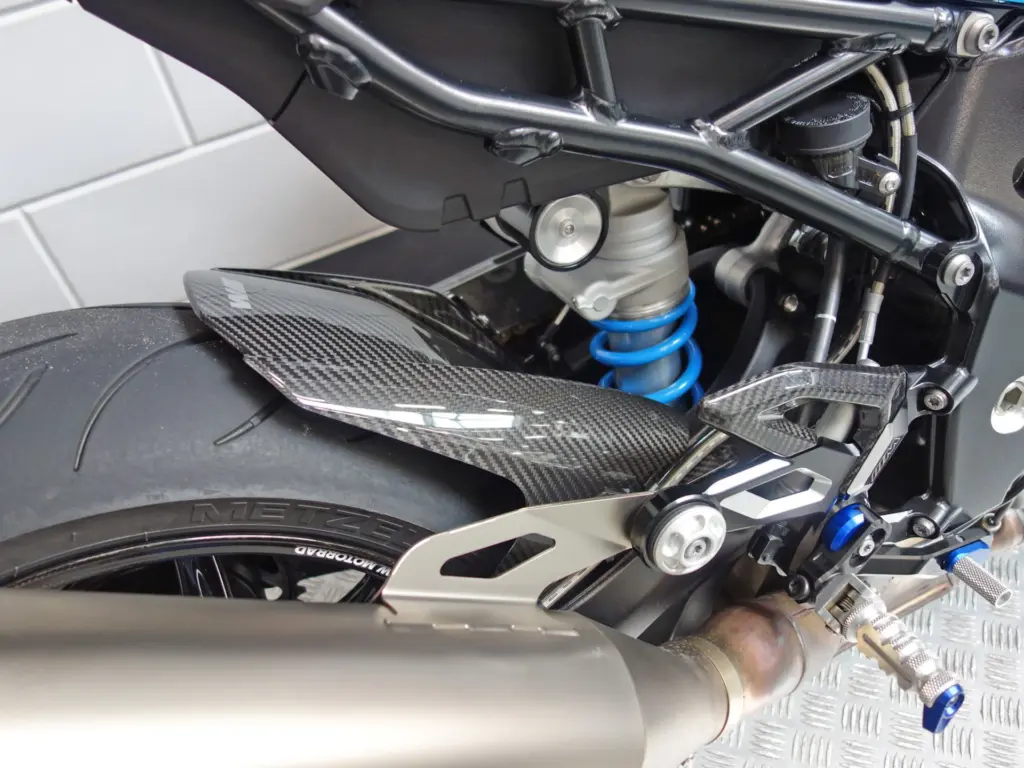 Gebruikte BMW M 1000 R naked bike met 999cc motor uit 2023 bij NIWA Motoren