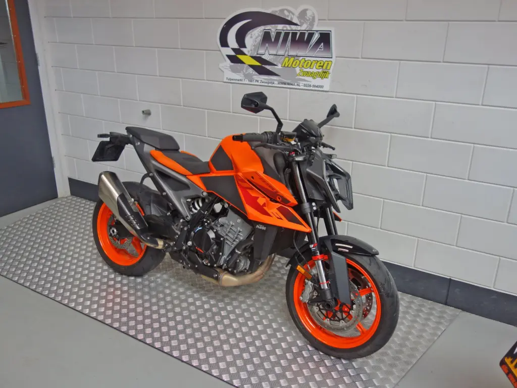Gebruikte KTM 990 Duke tour met 947cc motor uit 2025 bij NIWA Motoren