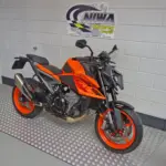 Gebruikte KTM 990 Duke tour met 947cc motor uit 2025 bij NIWA Motoren