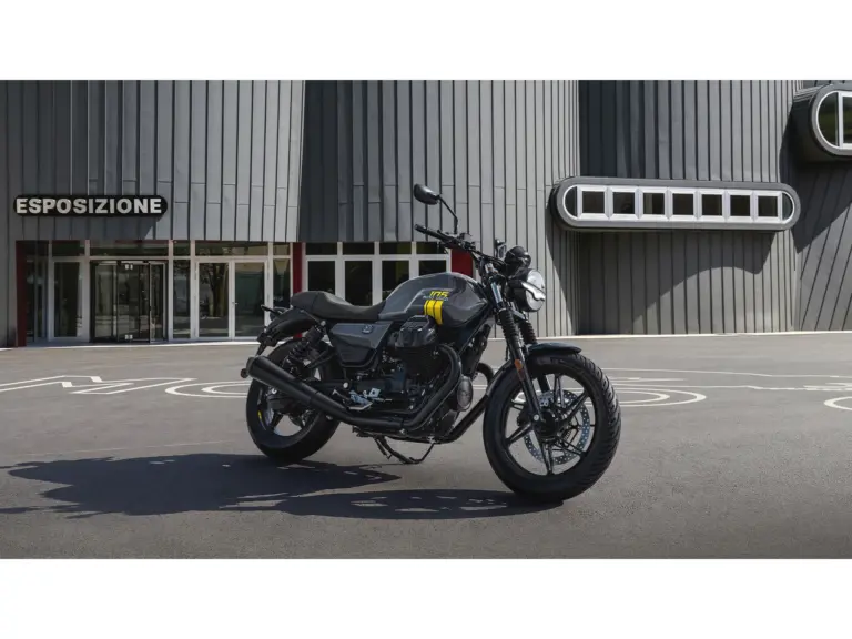 Moto Guzzi V7 STONE 105th Anniversary bij NIWA Motoren