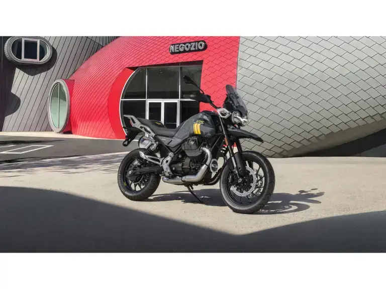Moto Guzzi V85 STRADA 105th Anniversary bij NIWA Motoren