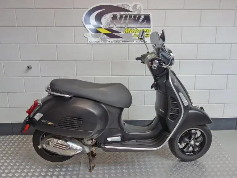 Vespa GTS 300 SuperTech HPE bij NIWA Motoren
