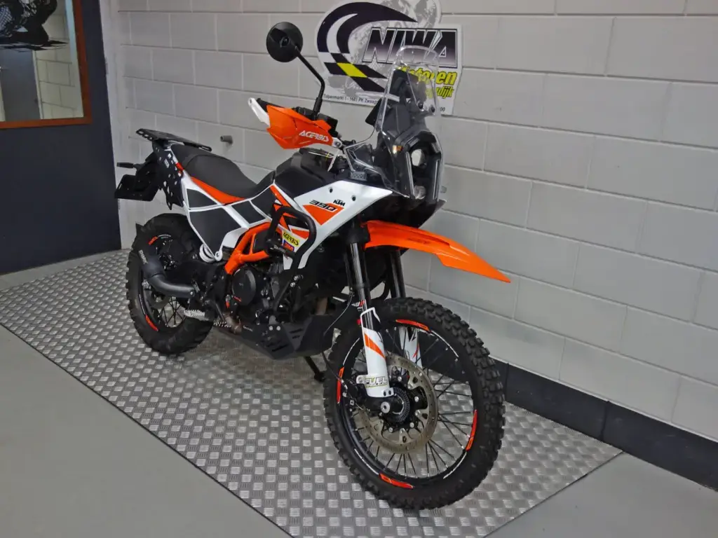 Gebruikte KTM 390 Adventure all-road met 399cc motor uit 2025 bij NIWA Motoren