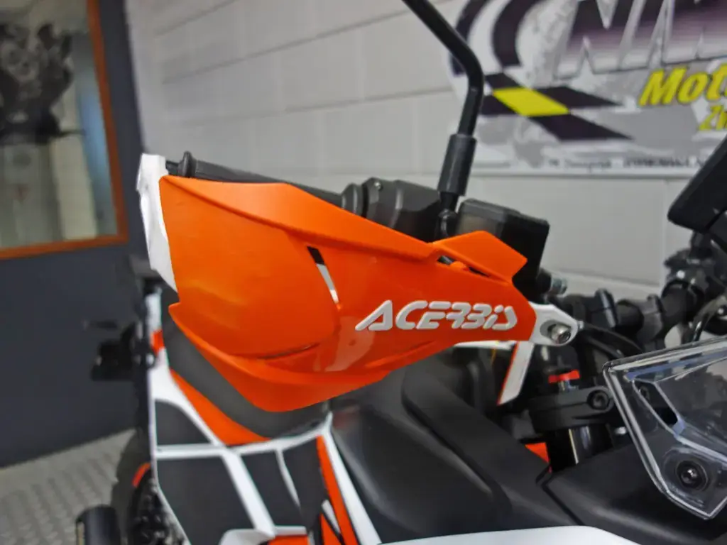 Gebruikte KTM 390 Adventure all-road met 399cc motor uit 2025 bij NIWA Motoren
