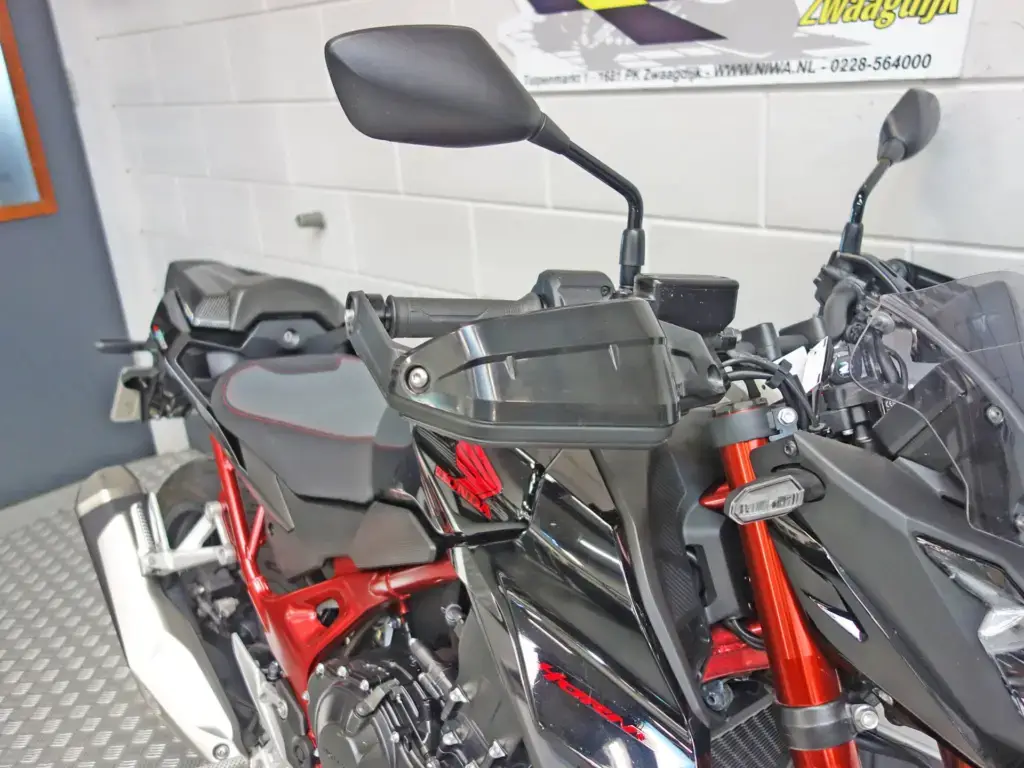 Gebruikte Honda CB 750 tour met 755cc motor uit 2024 bij NIWA Motoren