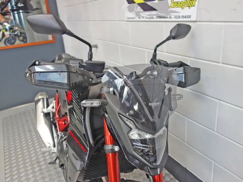 Gebruikte Honda CB 750 tour met 755cc motor uit 2024 bij NIWA Motoren