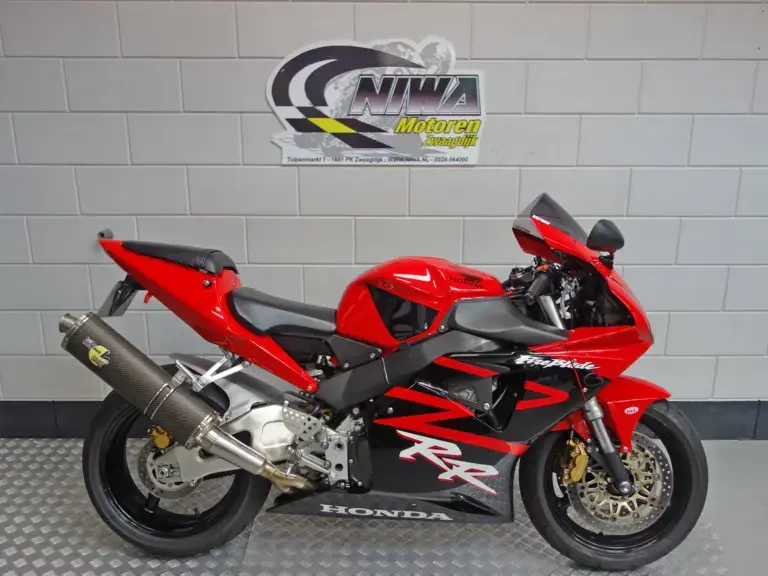 Honda CBR 900 900RR Fireblade bij NIWA Motoren
