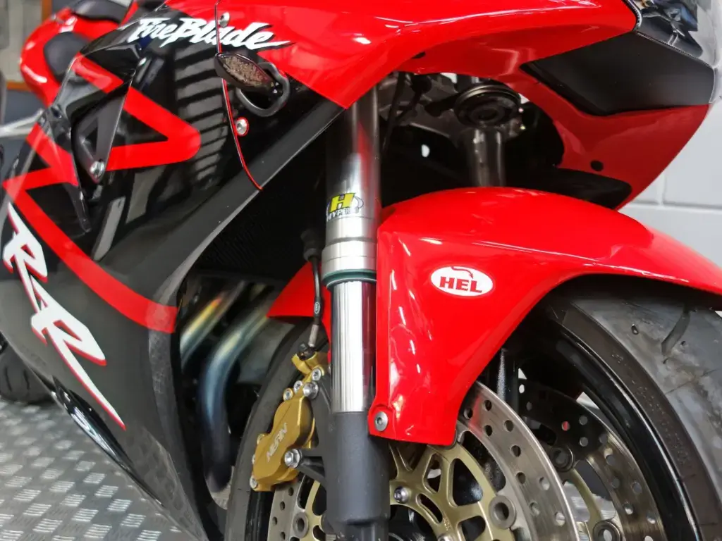 Gebruikte Honda CBR 900 sport met 954cc motor uit 2003 bij NIWA Motoren