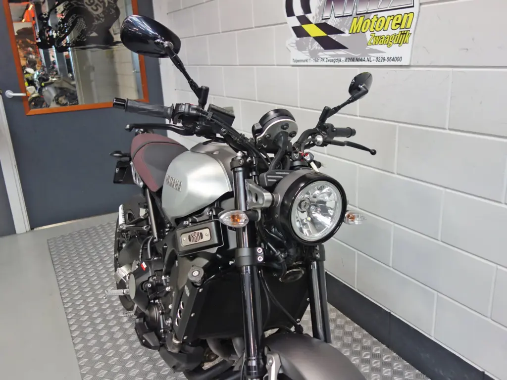 Gebruikte Yamaha XSR900 tour met 847cc motor uit 2018 bij NIWA Motoren