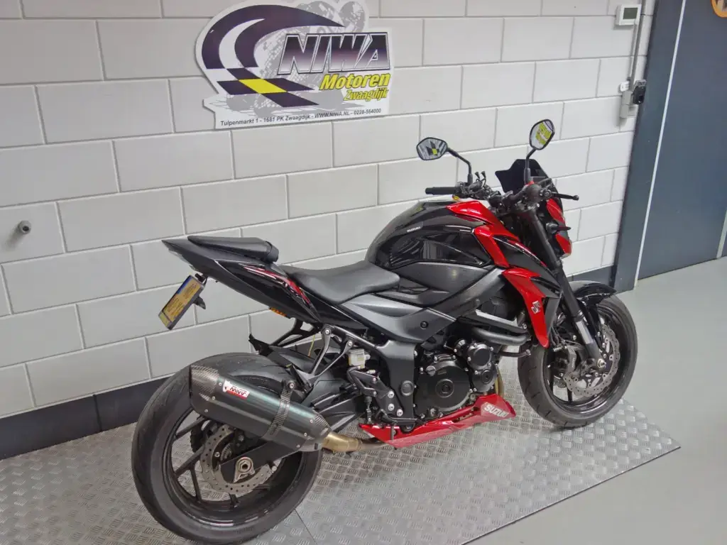 Gebruikte Suzuki GSX-S 750 tour met 749cc motor uit 2018 bij NIWA Motoren