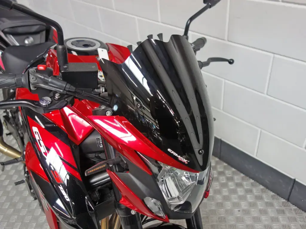 Gebruikte Suzuki GSX-S 750 tour met 749cc motor uit 2018 bij NIWA Motoren