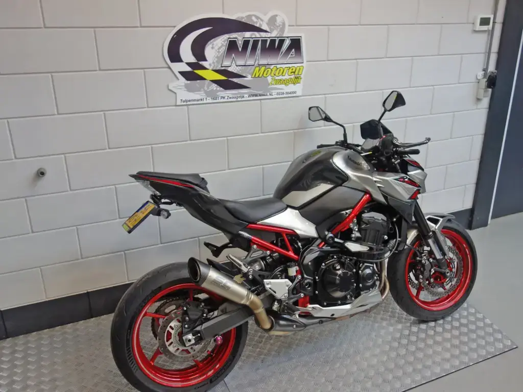 Gebruikte Kawasaki Z900 tour met 948cc motor uit 2023 bij NIWA Motoren