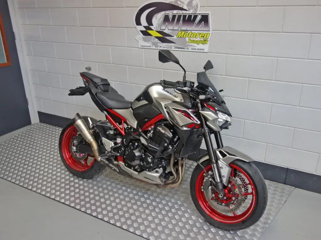 Gebruikte Kawasaki Z900 tour met 948cc motor uit 2023 bij NIWA Motoren