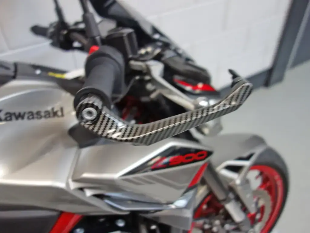Gebruikte Kawasaki Z900 tour met 948cc motor uit 2023 bij NIWA Motoren