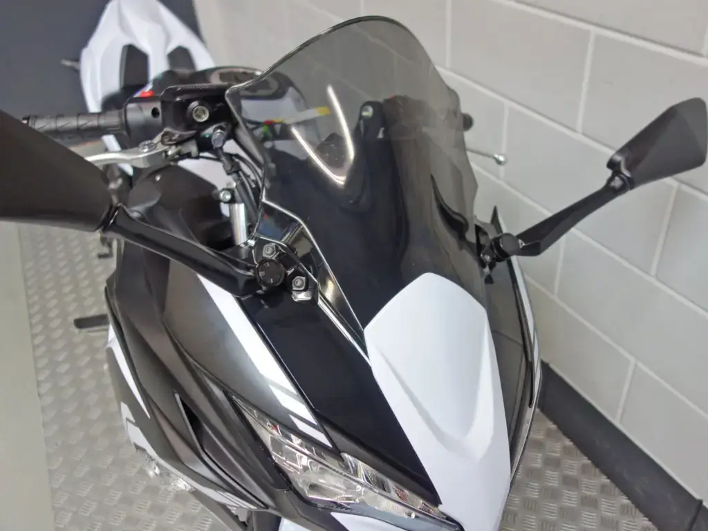 Gebruikte Kawasaki Ninja 650 tour met 649cc motor uit 2020 bij NIWA Motoren