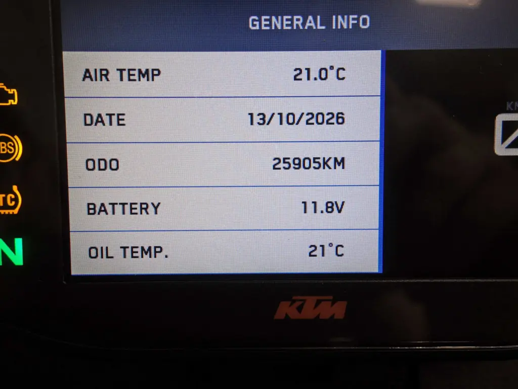 Gebruikte KTM 1290 Super Duke tour met 1301cc motor uit 2018 bij NIWA Motoren