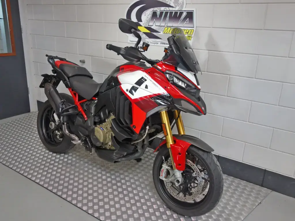 Gebruikte Ducati Multistrada all-road met 1158cc motor uit 2022 bij NIWA Motoren