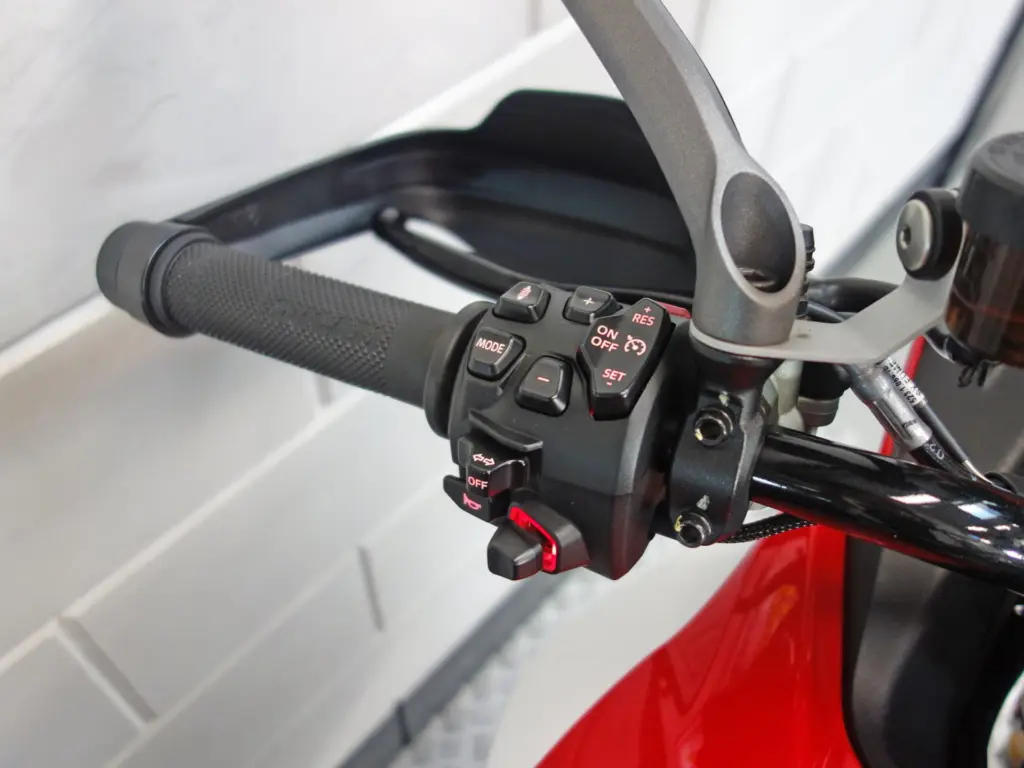 Gebruikte Ducati Multistrada all-road met 1158cc motor uit 2022 bij NIWA Motoren