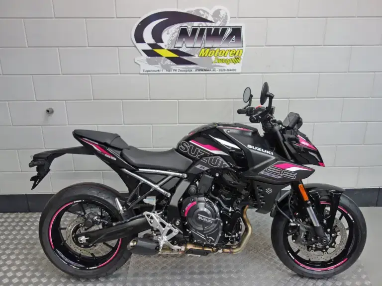 Suzuki GSX-8S bij NIWA Motoren