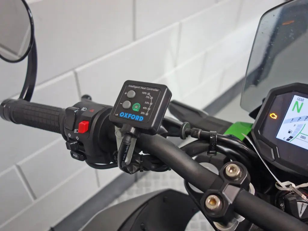 Gebruikte Kawasaki Z500 tour met 451cc motor uit 2024 bij NIWA Motoren