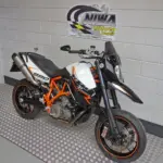 Gebruikte KTM 990 Supermoto tour met 1000cc motor uit 2011 bij NIWA Motoren