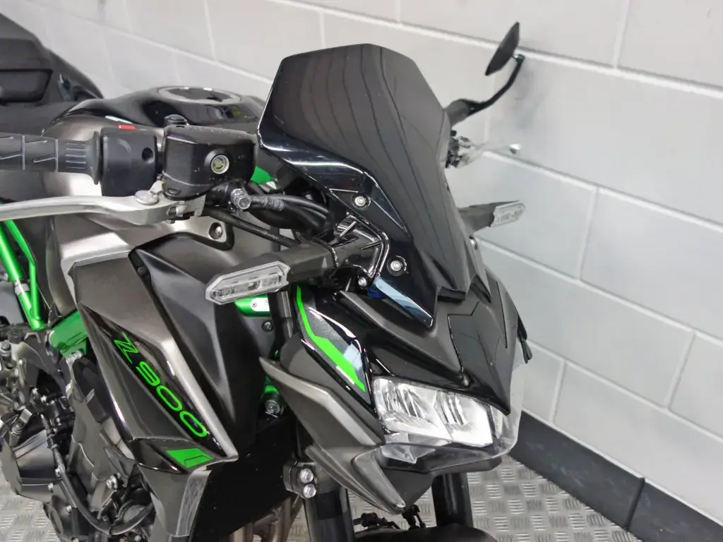 Gebruikte Kawasaki Z900 tour met 948cc motor uit 2023 bij NIWA Motoren