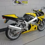 Gebruikte Suzuki GSX-R 750 sport met 749cc motor uit 2000 bij NIWA Motoren