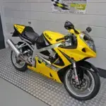 Gebruikte Suzuki GSX-R 750 sport met 749cc motor uit 2000 bij NIWA Motoren