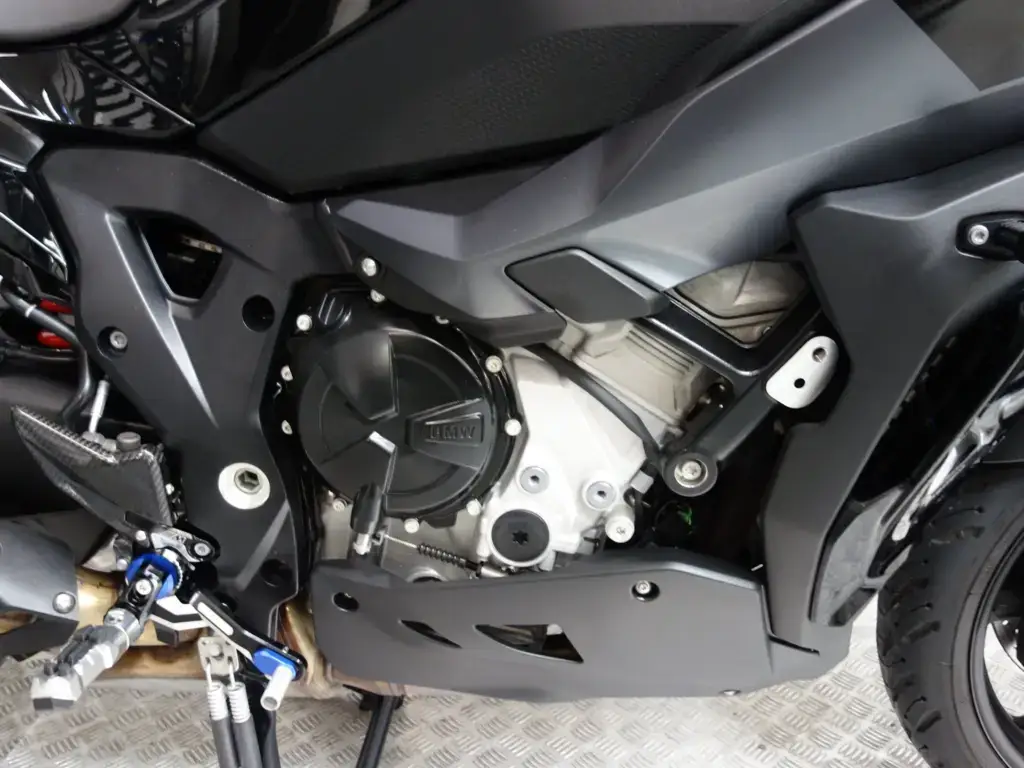 Gebruikte BMW S 1000 XR tour met 999cc motor uit 2022 bij NIWA Motoren