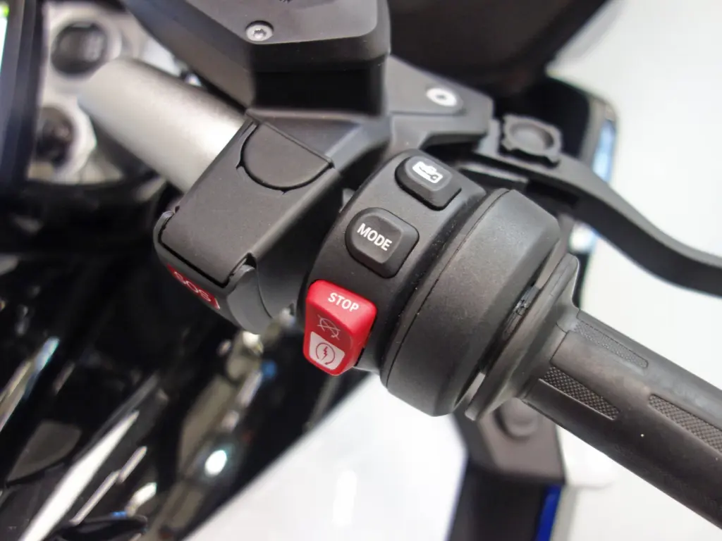 Gebruikte BMW K 1600 GT tour met 1649cc motor uit 2022 bij NIWA Motoren