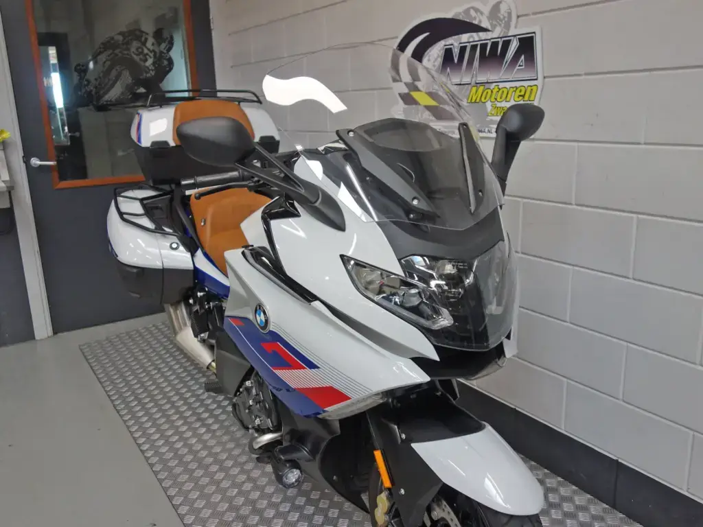 Gebruikte BMW K 1600 GT tour met 1649cc motor uit 2022 bij NIWA Motoren