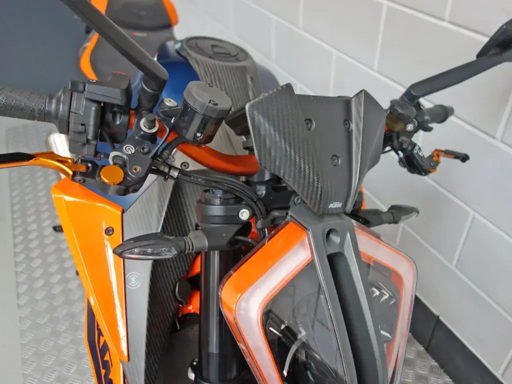 Gebruikte KTM 1290 Super Duke sport met 1301cc motor uit 2020 bij NIWA Motoren