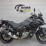 Gebruikte Suzuki V-Strom 650 all-road met 645cc motor uit 2020 bij NIWA Motoren