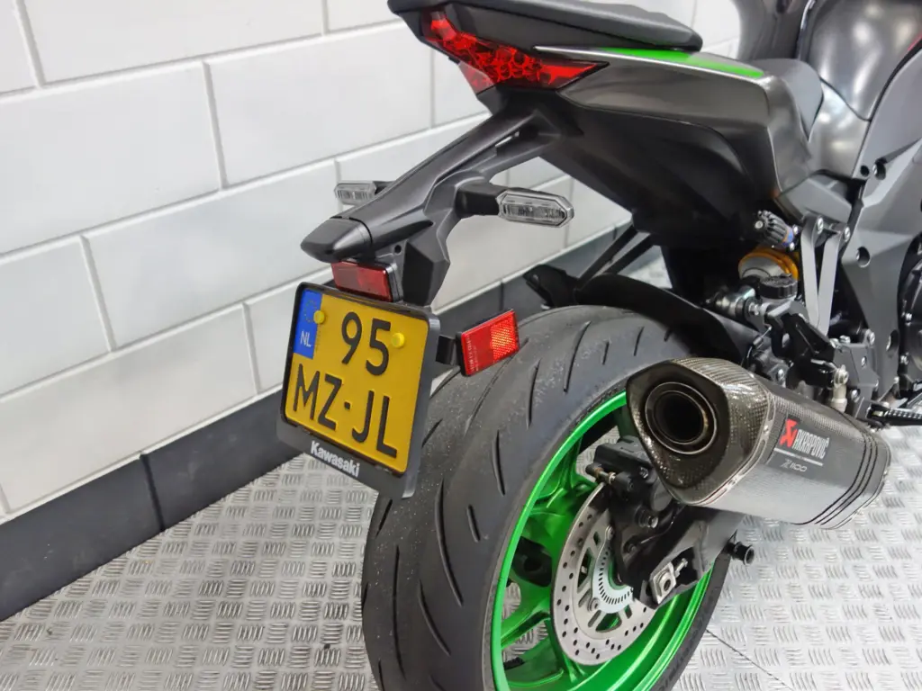 Gebruikte Kawasaki Z 1100 tour met 1099cc motor uit 2025 bij NIWA Motoren