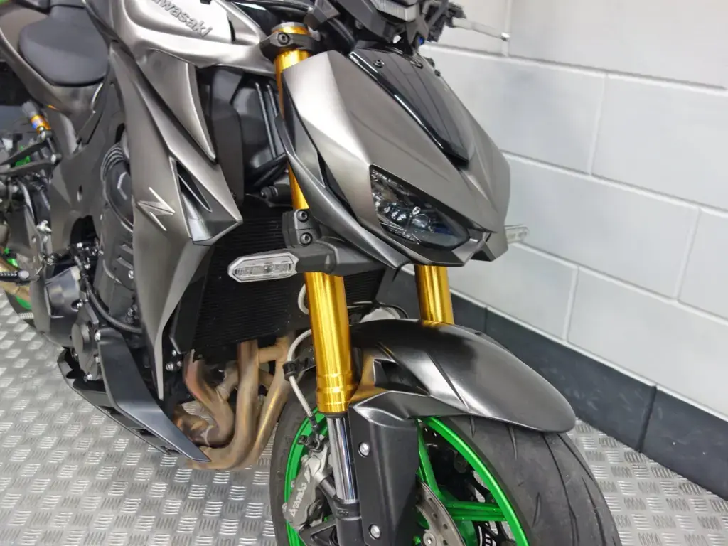 Gebruikte Kawasaki Z 1100 tour met 1099cc motor uit 2025 bij NIWA Motoren
