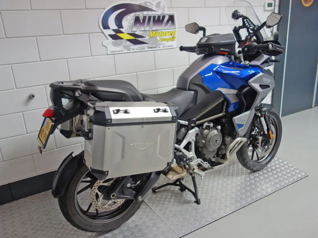 Gebruikte Triumph Tiger 1200 all-road met 1160cc motor uit 2022 bij NIWA Motoren