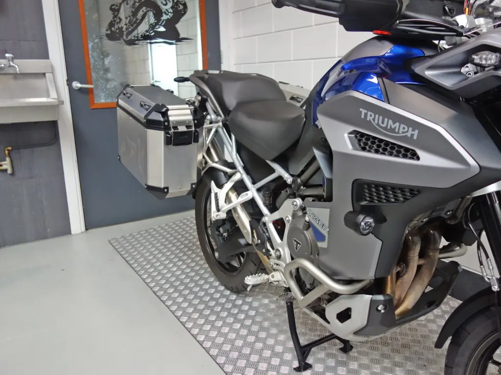 Gebruikte Triumph Tiger 1200 all-road met 1160cc motor uit 2022 bij NIWA Motoren
